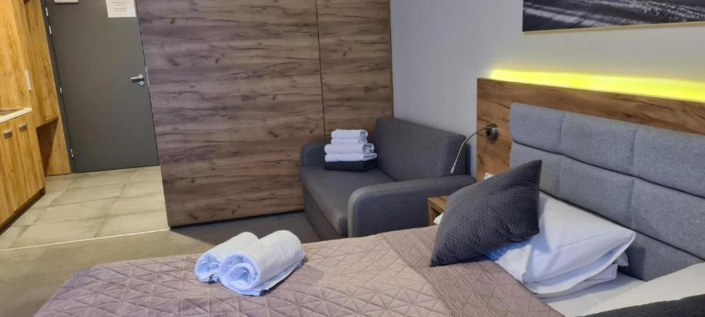 Aparthotel Apartamenty Czarna Gora 130 Сенна Экстерьер фото