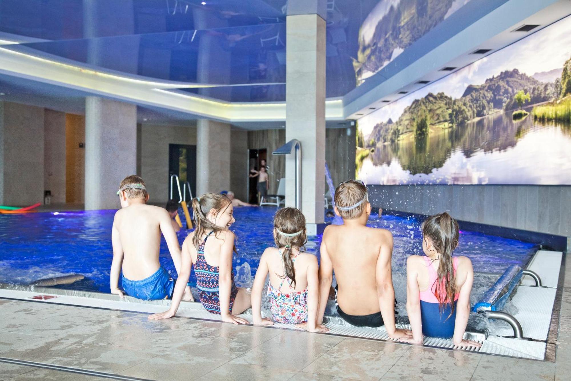 Aparthotel Apartamenty Czarna Gora 130 Сенна Экстерьер фото