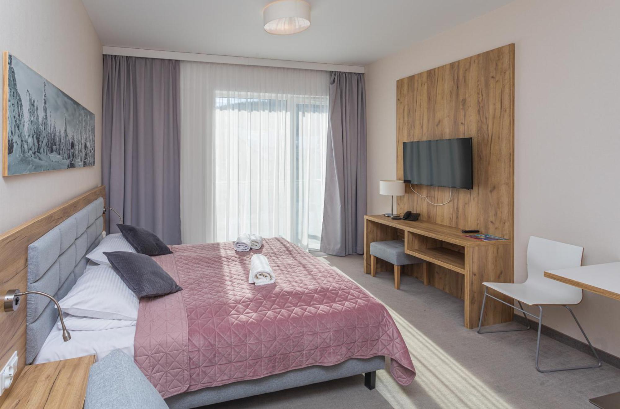 Aparthotel Apartamenty Czarna Gora 130 Сенна Экстерьер фото